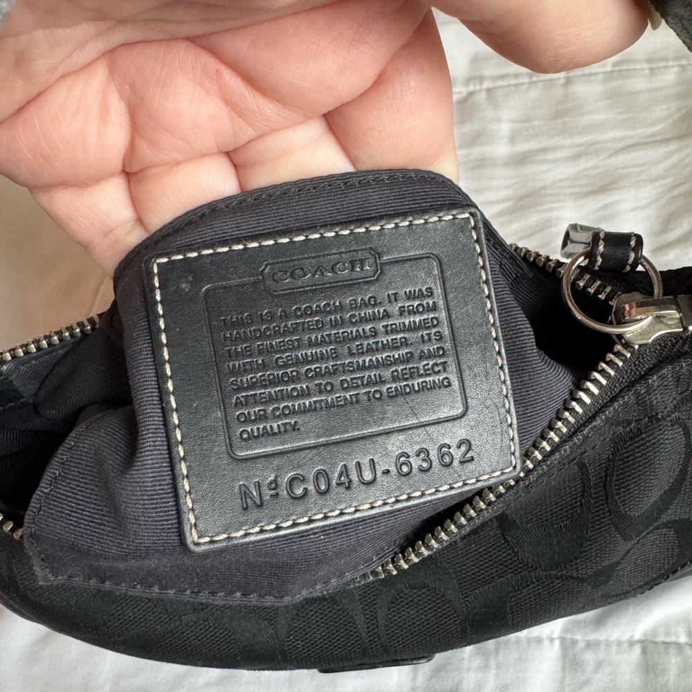 Black Coach Hampton Women's Handbag - Picture 6 of 6